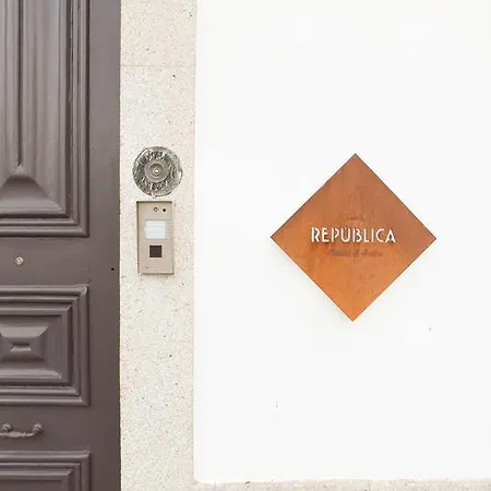 Republica Hostel&suites Hostal